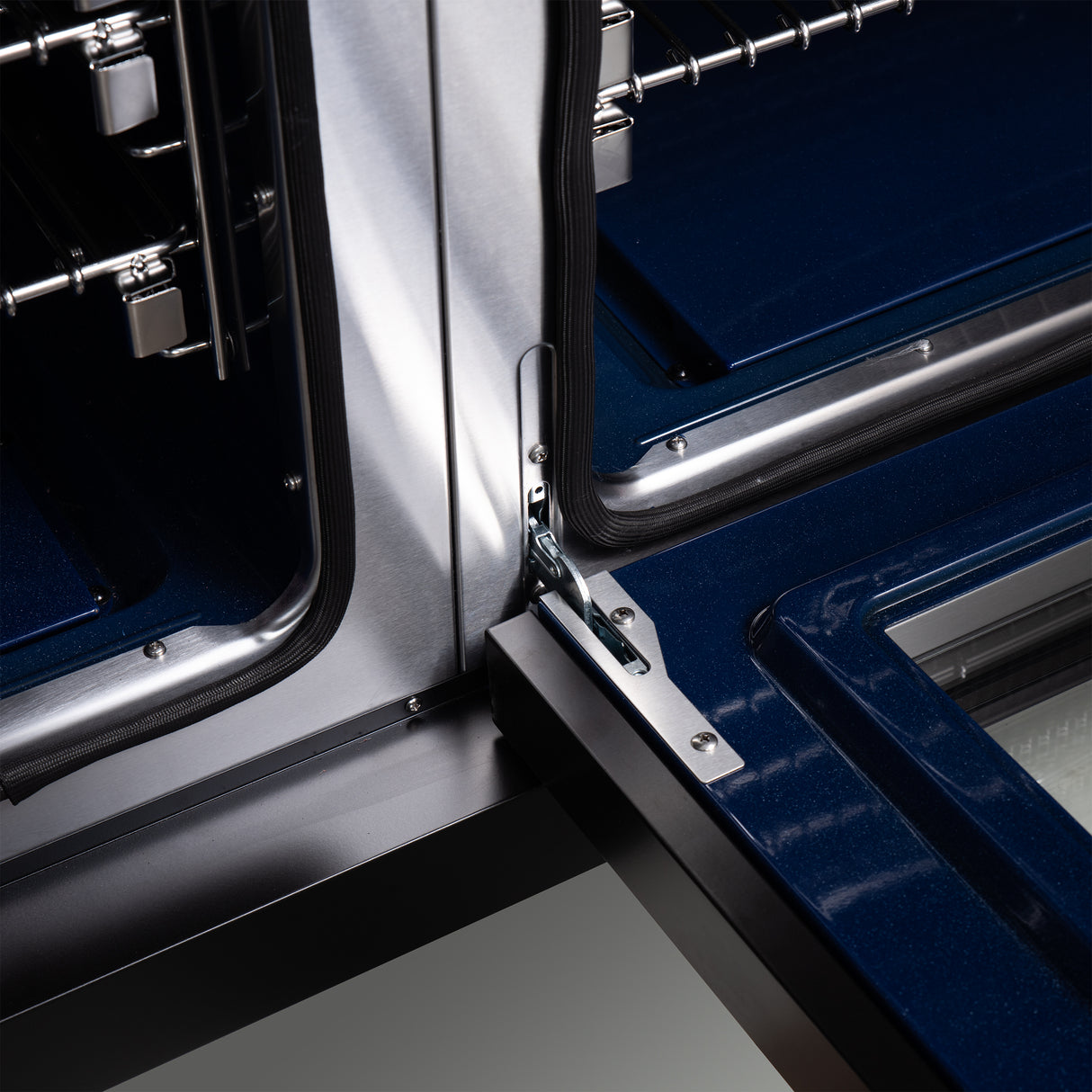 Dual-Fuel_FFSGS6387-48BLK_Hinge_2025-08-04