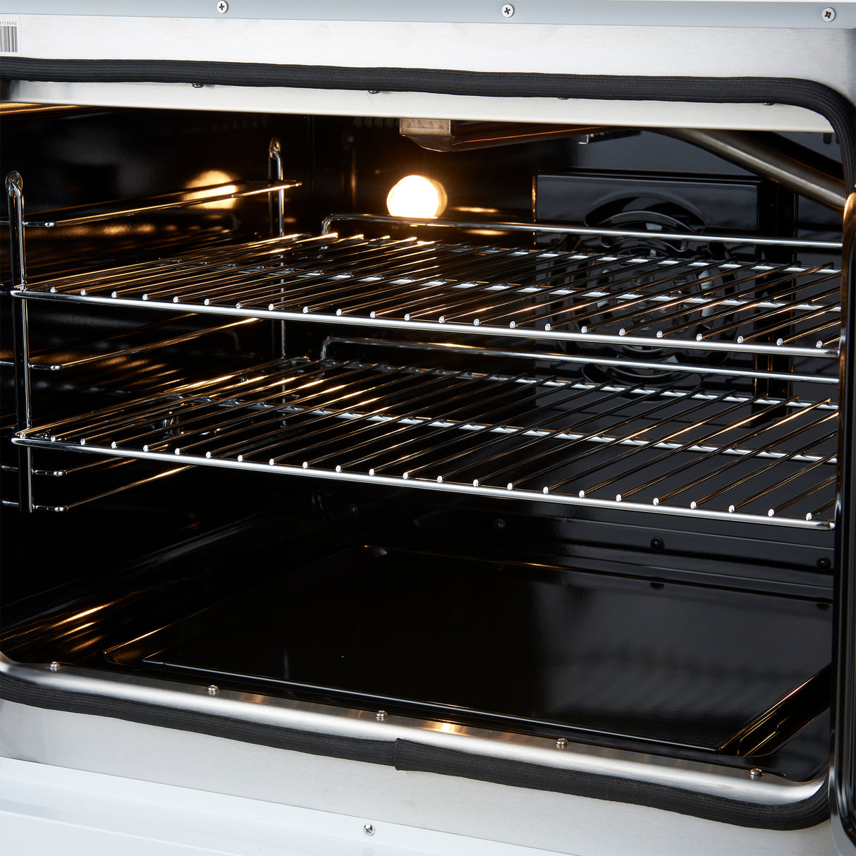 Dual_Fuel_FFSGS6356-30WHT_V1_Oven_Inside_Oven_Racks_2024-12-23