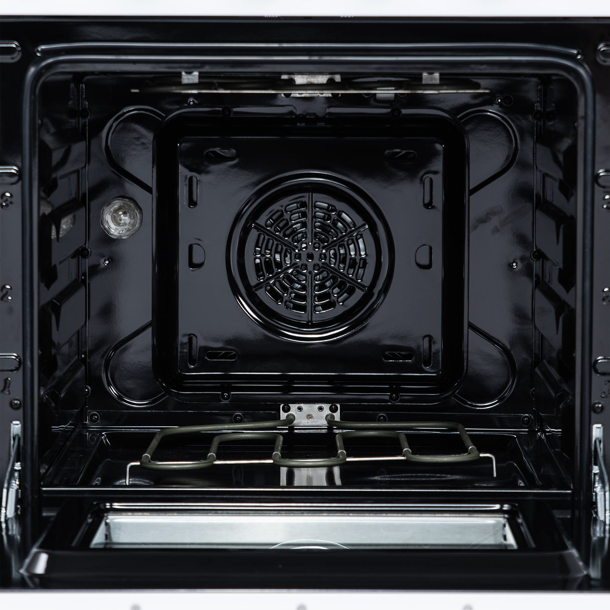 Electric-Range_FFSEL6069-24WHT_Oven-Interior_2025-06-12