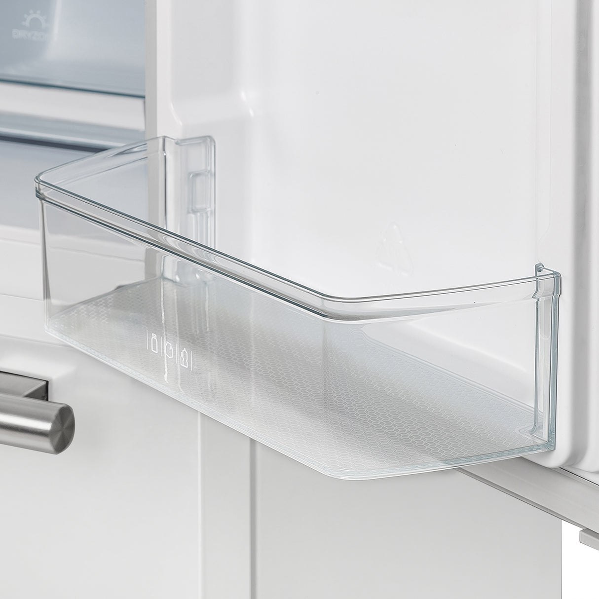 FFRBI1820-36WHT-moena-french-door-refrigerator-door-bins-close