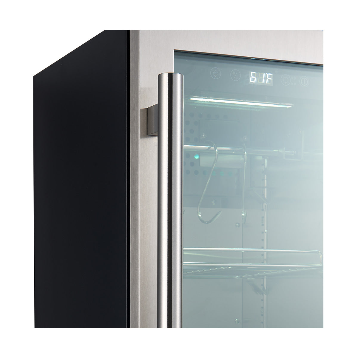 FFSDA6857-16-Asciutto-16-Dry-Aging-Cabinet-Angle Close Up Handle