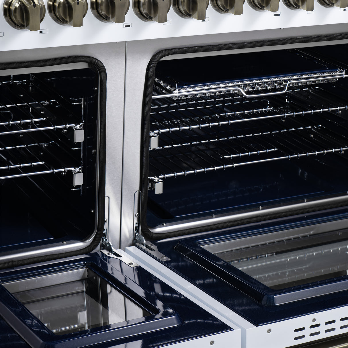 Gas-Range_FFSGS6239-48WHT_Hinges_2025-07-25