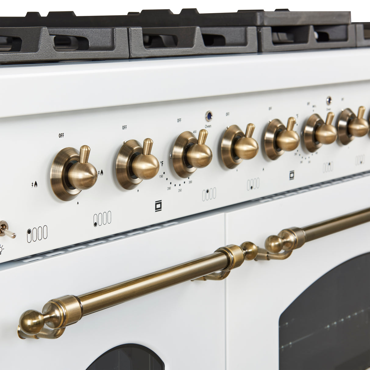 Gas_Range_FFSGS6219-48WHT_V1_Knobs_Close_Up_2024-11-27