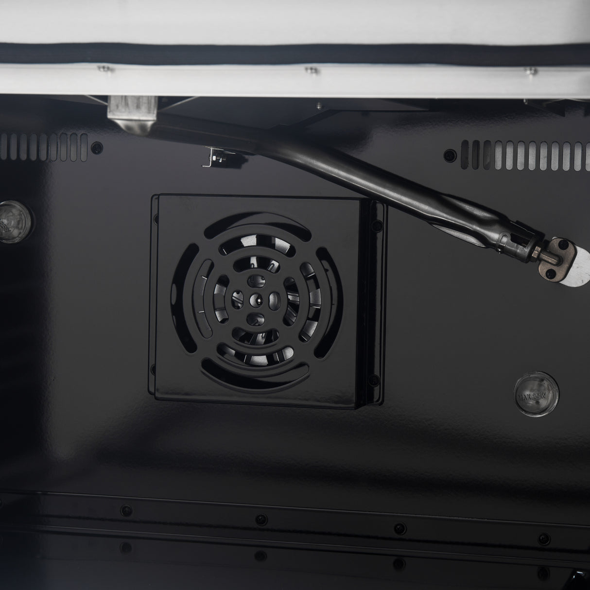 Gas_Range_FFSGS6244-36WHT_V1_Oven_Fan_Cover_2024-12-12