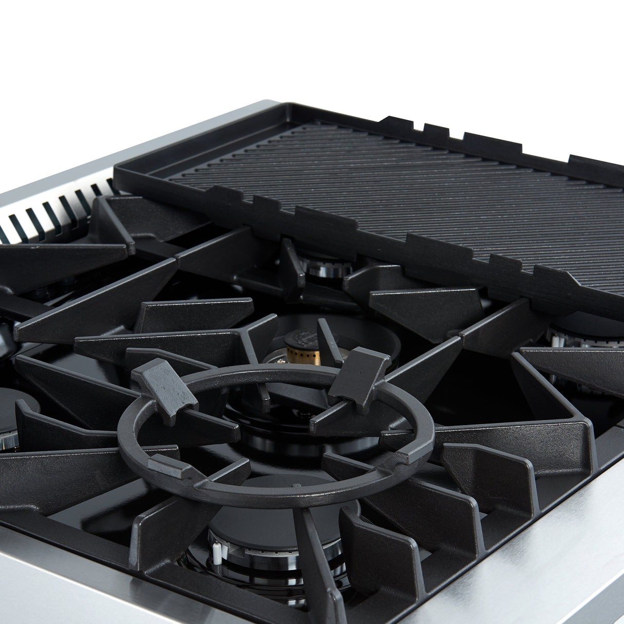 Gas_Range_FFSGS6274-30_FFSGS6274-30BLK_V1_Angle_Left_Cooktop_Accessories_2024-12-19