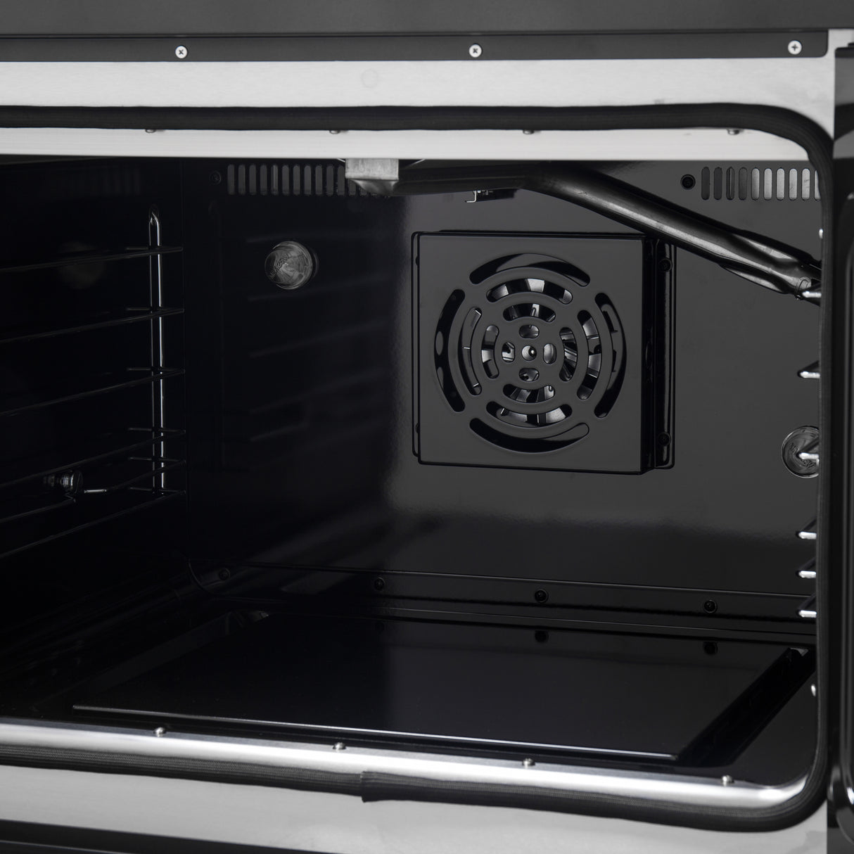 Gas_Range_FFSGS6444-30BLK_V1_Inside_Oven_Fan_2024-12-02