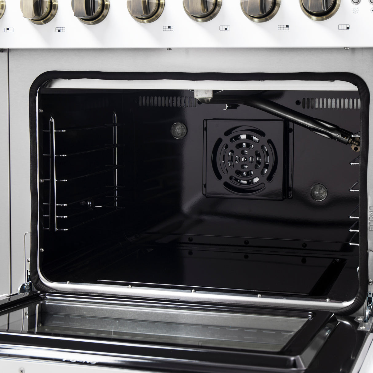 Gas_Range_FFSGS6444-48WHT_V1_Main_Oven_Inside_2024-12-06