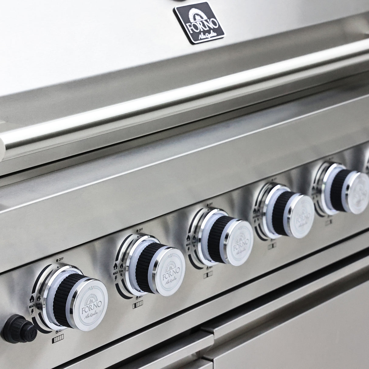 Outdoor-Kitchen_FODKT2520WHT_V1_1_Front-Lights-On_16-04-2025 (12)