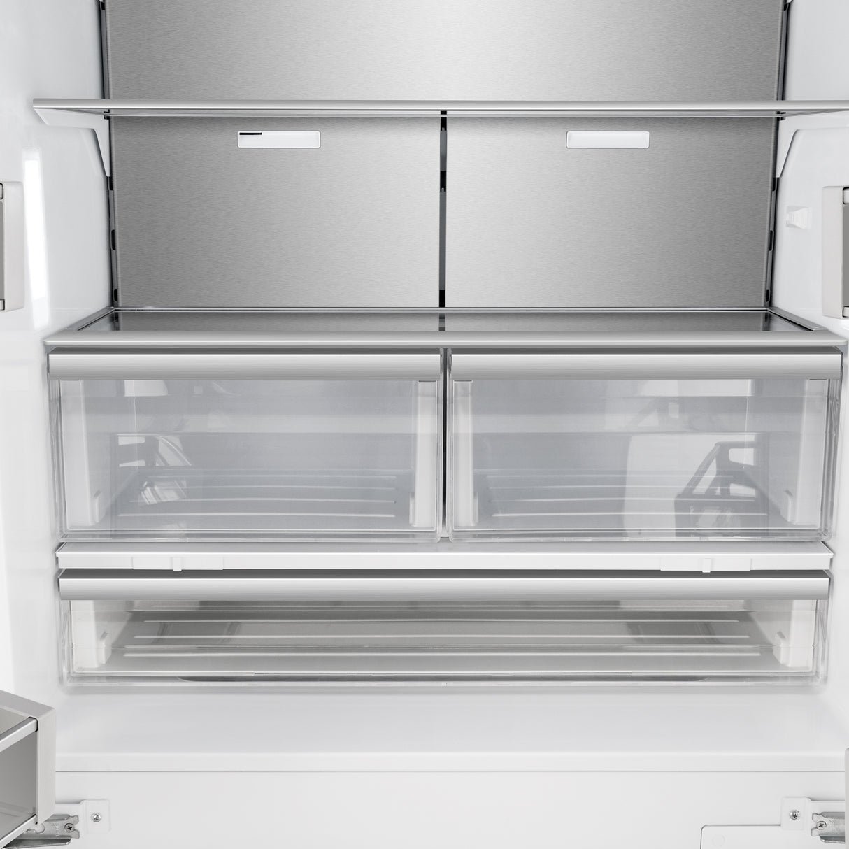 Refrigerator_FFRBI1811-36FR_FFRBI1811-36_Crisper-Drawer_05-06-2025