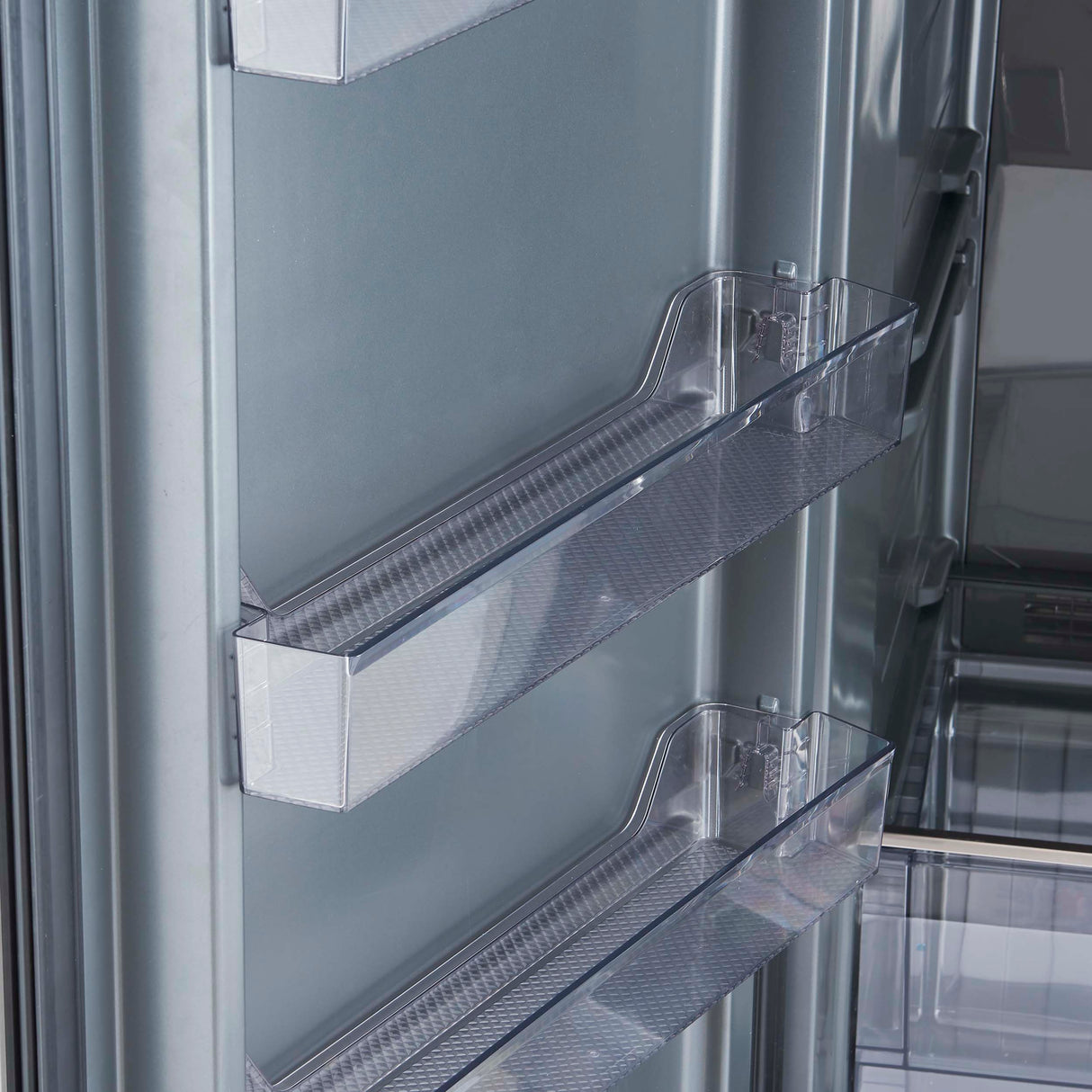 Upright-Freezer_FFFFD1738-28LS_FFFFD1738-60SG_FFFFD1738-60MG_Door-Bins_2025-06-19