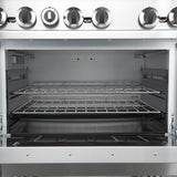Commercial-Gas-Range_FCMGR0093-36_Oven-Interior_2025-08-19