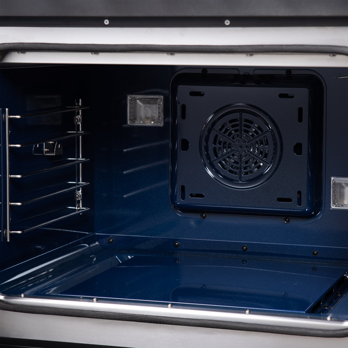 Dual-Fuel_FFSGS6387-30BLK_Main-Oven-Fan_2025-08-04