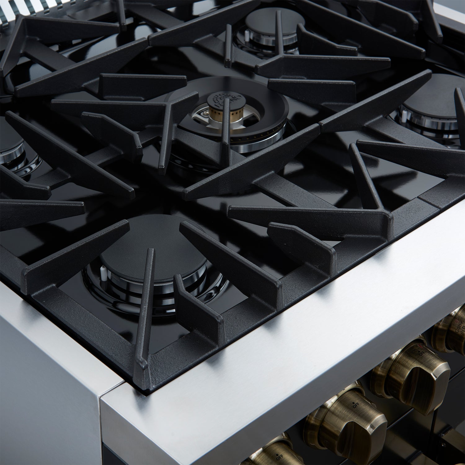 Dual_Fuel_FFSGS6356-30BLK_V1_Left_Angle_Cooktop_2024-12-23