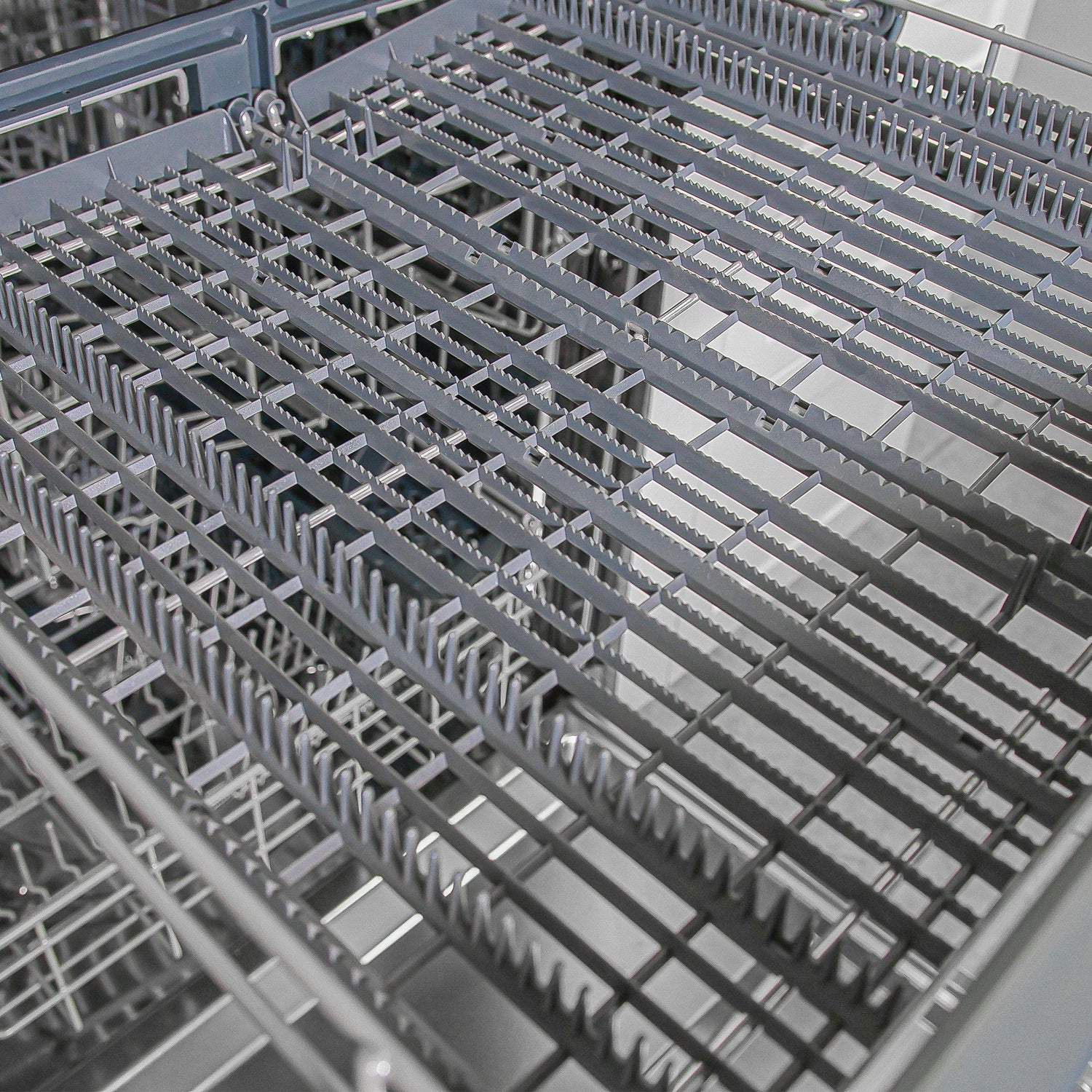 FDWBI8067-24S_Forno_Pozzo_Built-In_Dishwasher_Bottom_Utensil_Rack