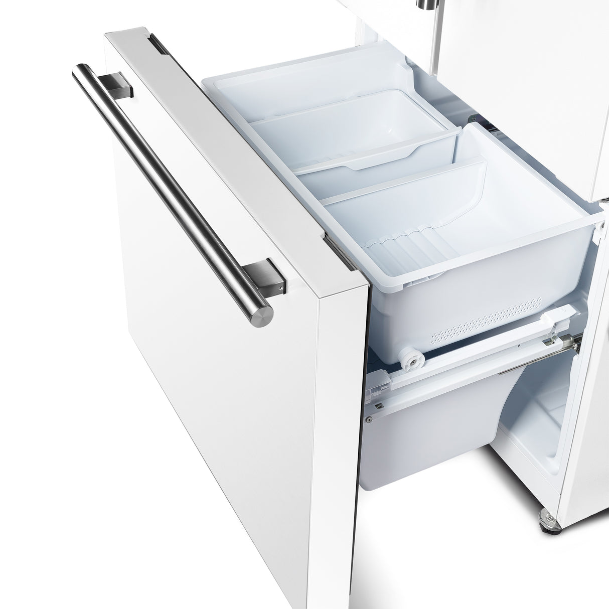 FFFFD1974-31WHT-French-Doors-Refrigerator-45-Bottom-Freezer-Open