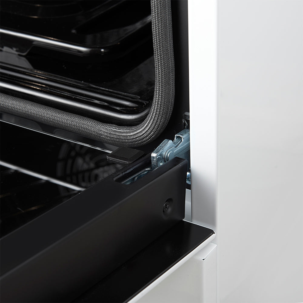FFSGS1116-30WHT-30inch-Slide-in-Gas-Range-Close-Up-On-Hinge