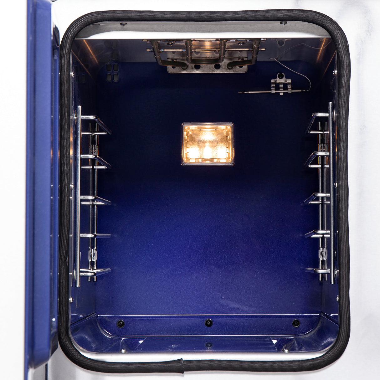FFSGS6387-48-Left-Oven-Interior