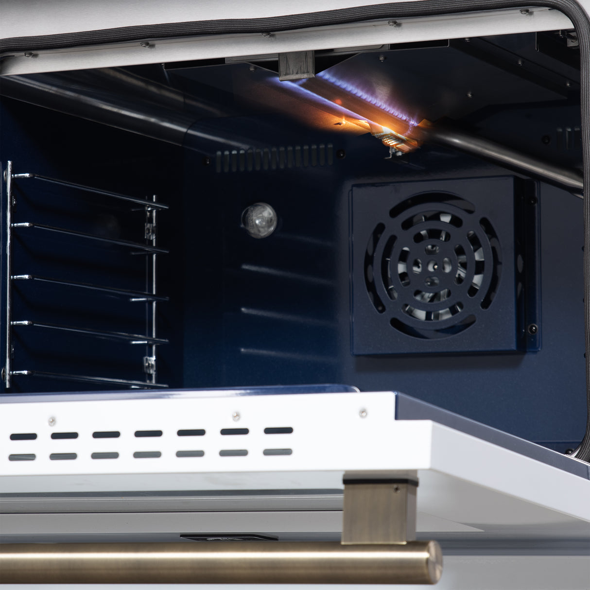Gas-Range_FFSGS6239-30BLK_Broiler-Burner_2025-07-25