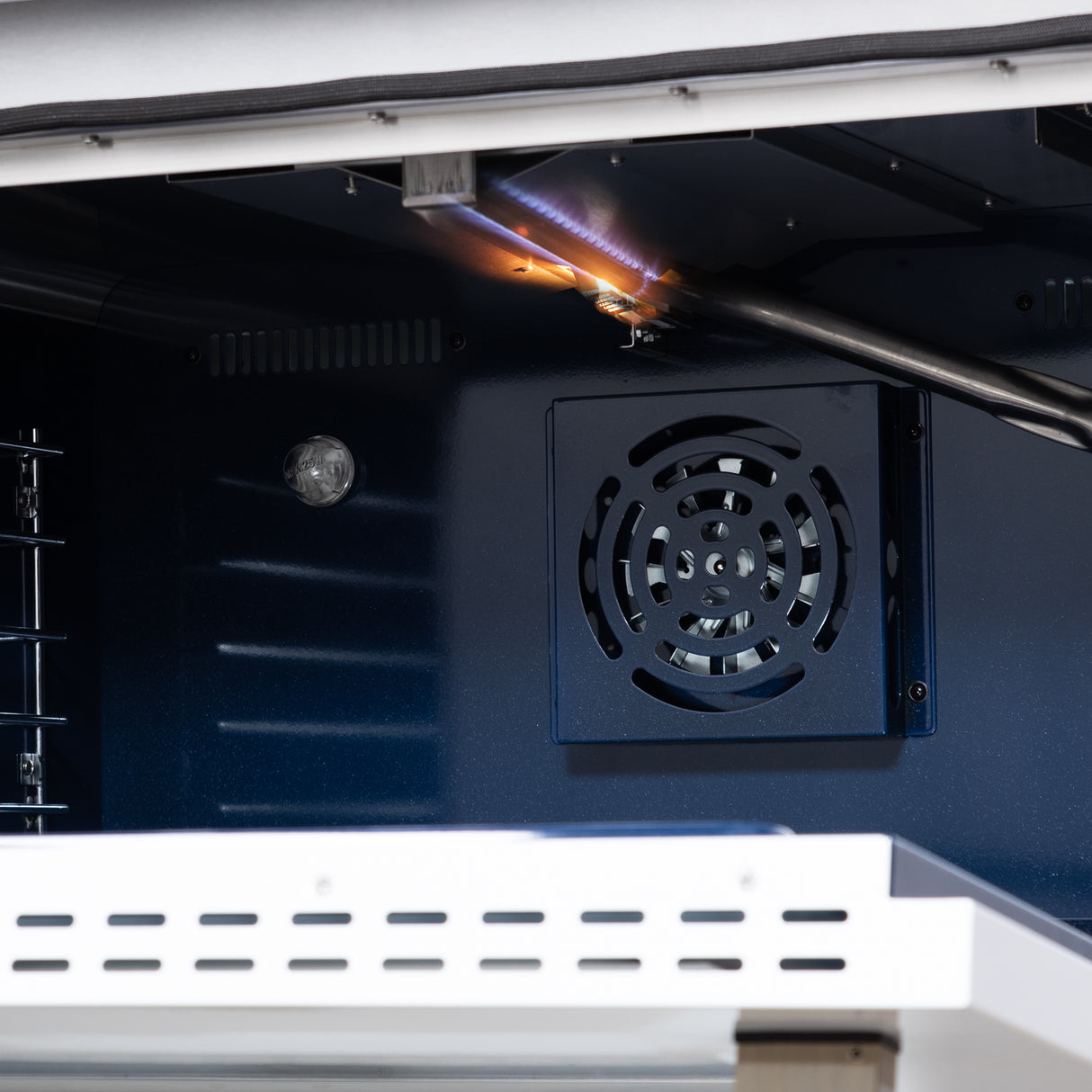 Gas-Range_FFSGS6239-36WHT_Broiler-Burner_2025-07-25
