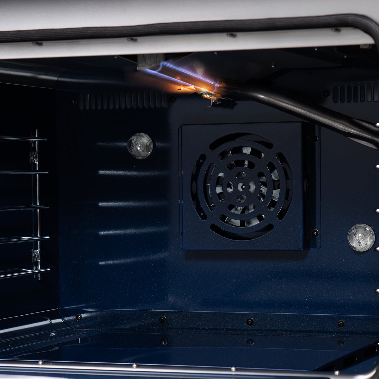 Gas-Range_FFSGS6239-48BLK_Broiler-Burner_2025-07-25