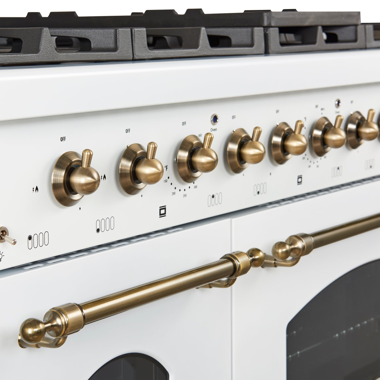 Gas_Range_FFSGS6219-48WHT_V1_Knobs_Close_Up_2024-11-27
