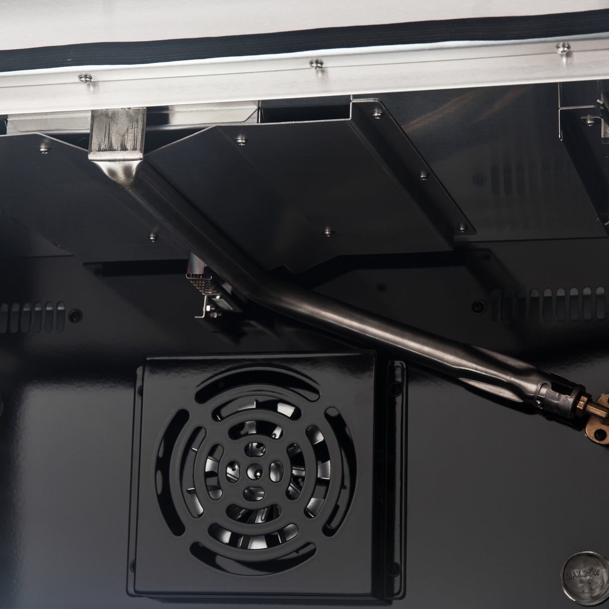 Gas_Range_FFSGS6244-36WHT_V1_Oven_Broiler_2024-12-12