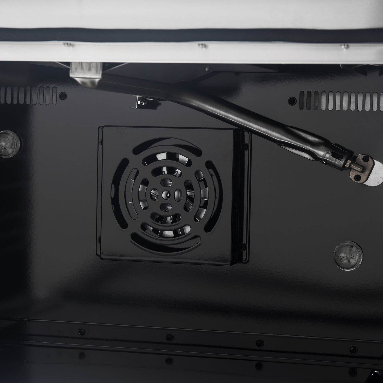 Gas_Range_FFSGS6244-36WHT_V1_Oven_Fan_Cover_2024-12-12