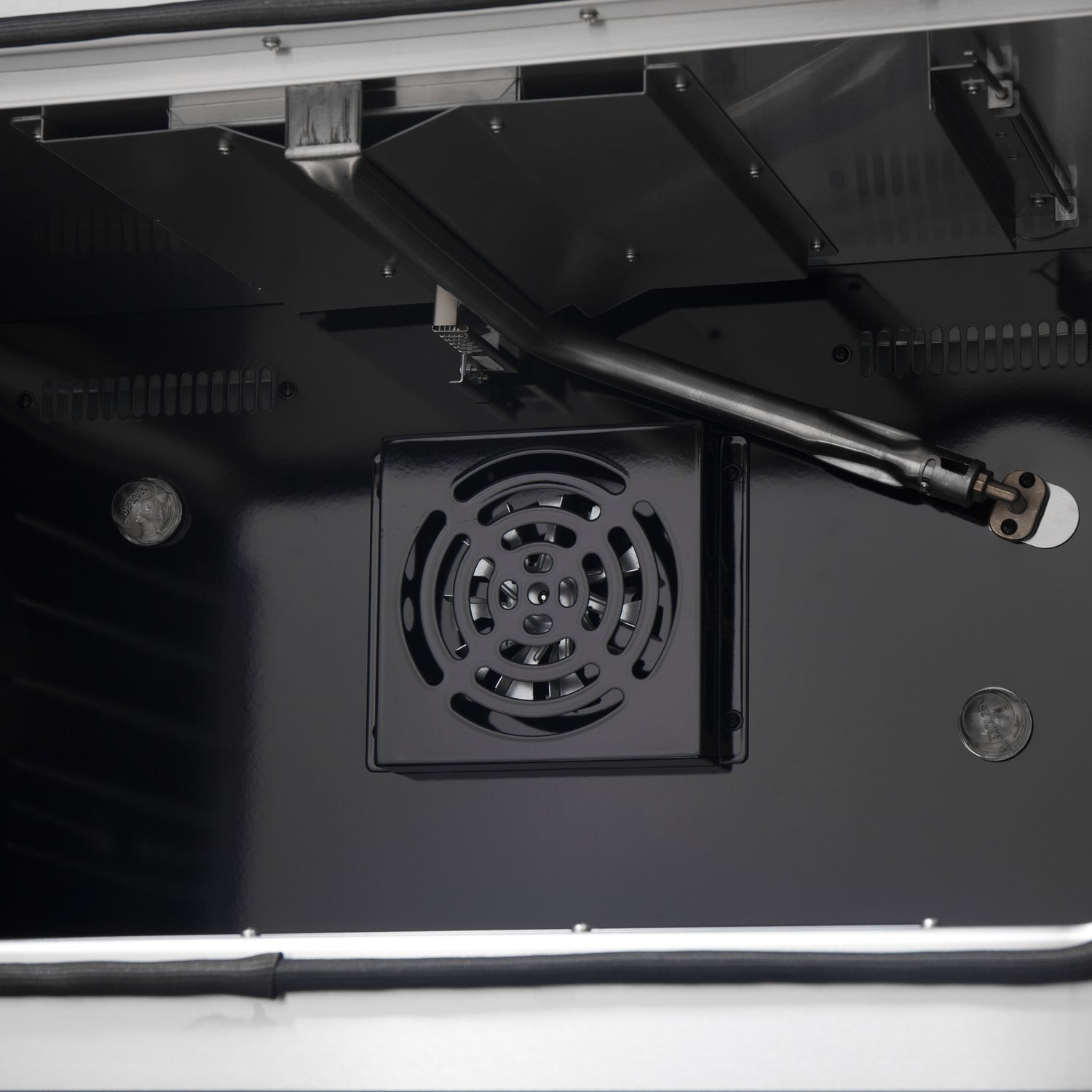 Gas_Range_FFSGS6444-36BLK_V1_Inside_Oven_Broiler_2024-12-02