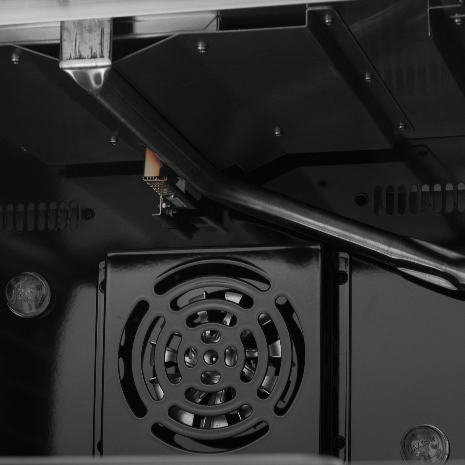 Gas_Range_FFSGS6444-48BLK_V1_Main_Oven_Inside_Broiler_2024-12-02