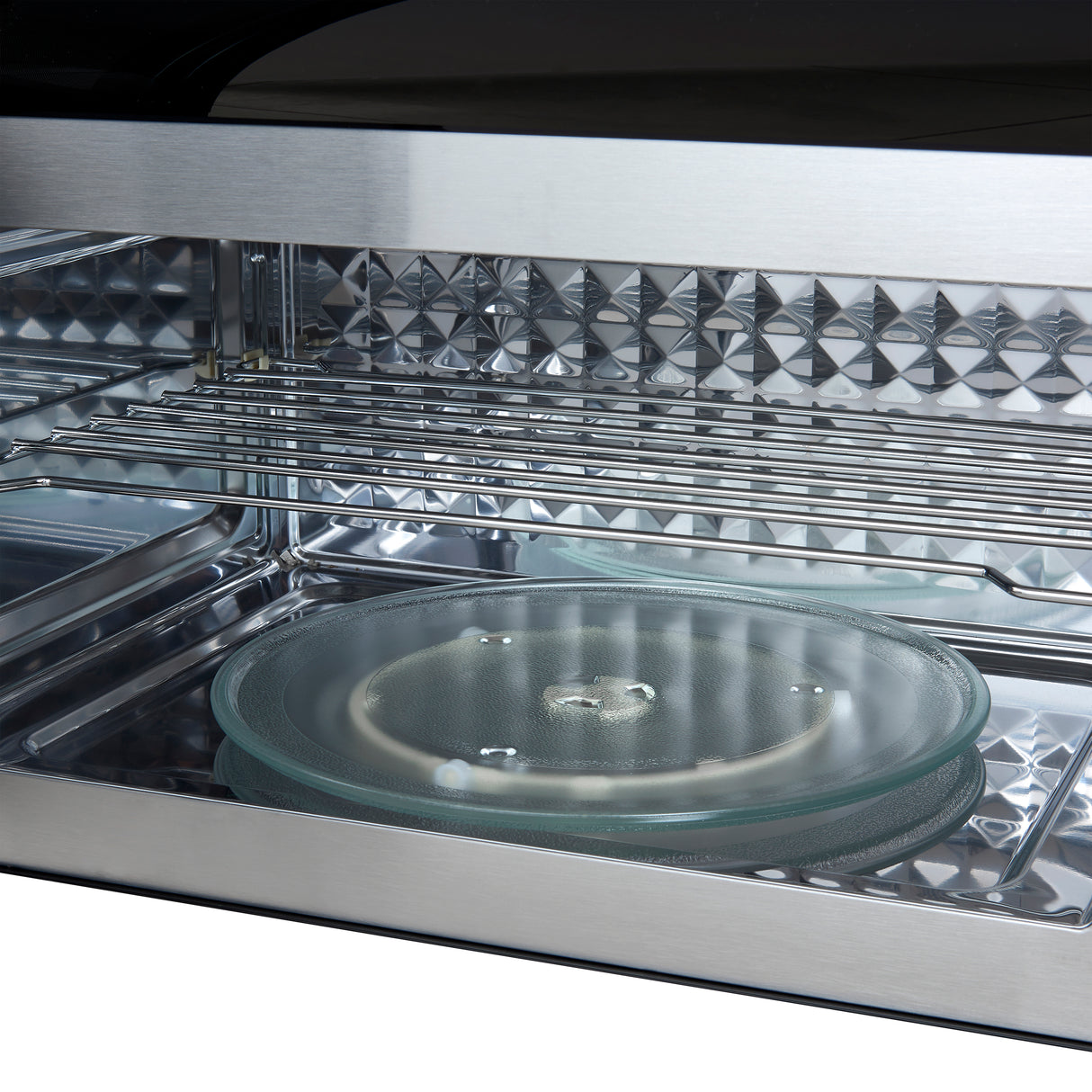 OTR_Microwave_FOTR3038-30_V1_Inside_Close_Up_2025-01-16