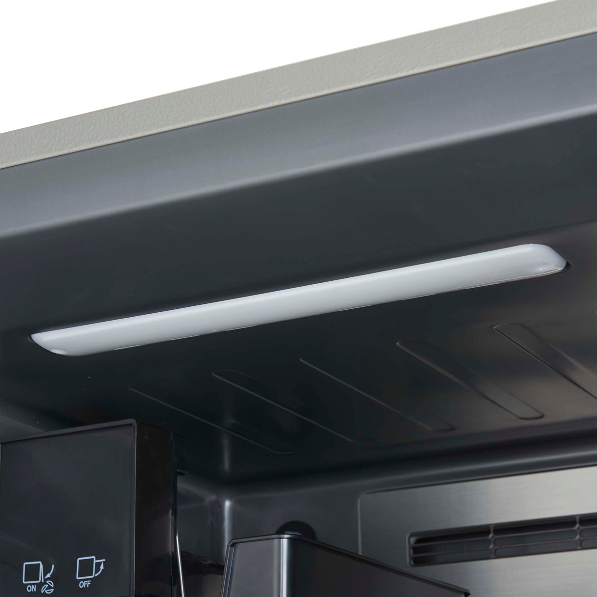 Upright-Freezer_FFFFD1738-28LS_FFFFD1738-32LSG_FFFFD1738-32LMG_FFFFD1738-60SG_FFFFD1738-60MG_LED-Light_2025-06-19