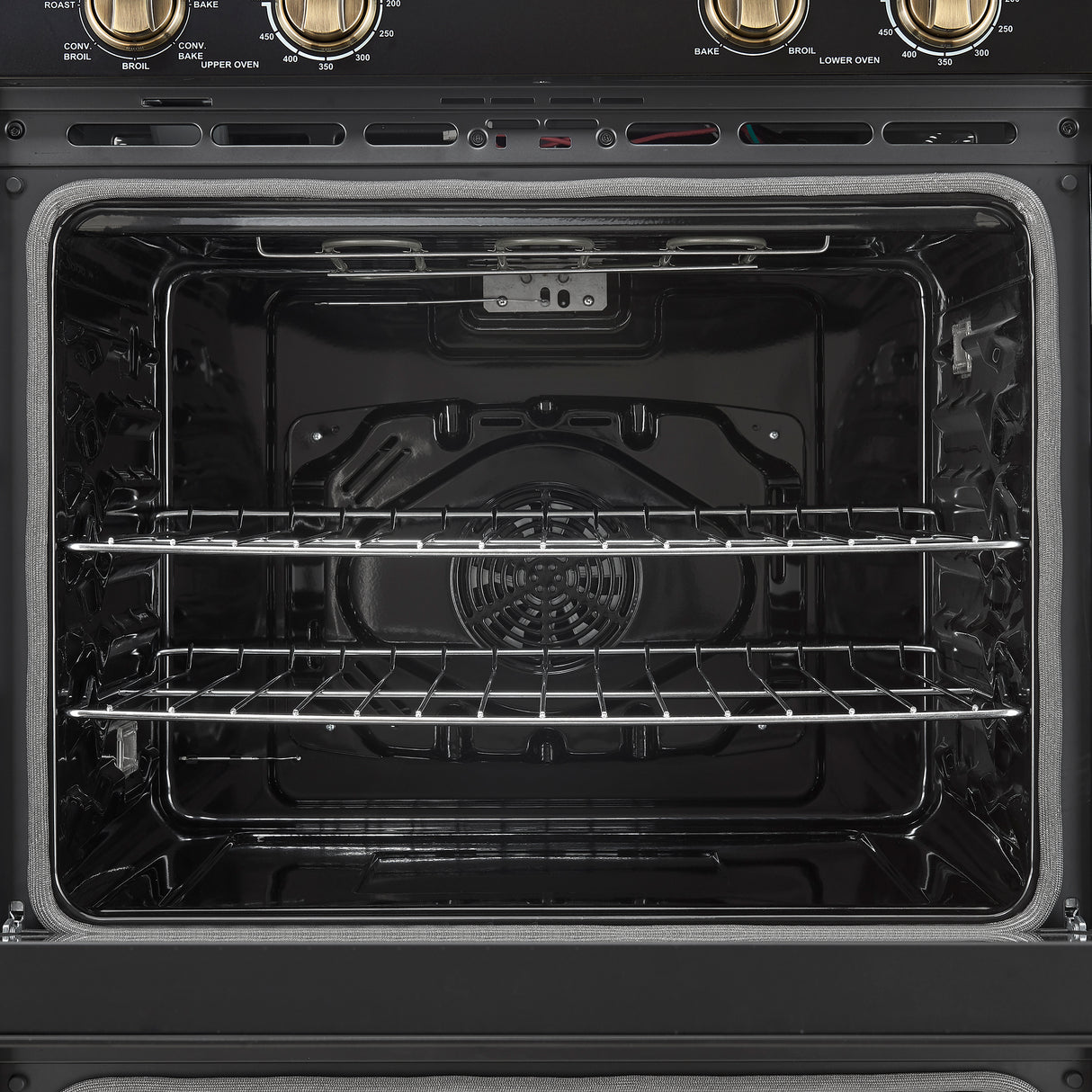 Wall-Oven_FBOEL1324-30BLK_Oven-Interior_2025-2025-07-30