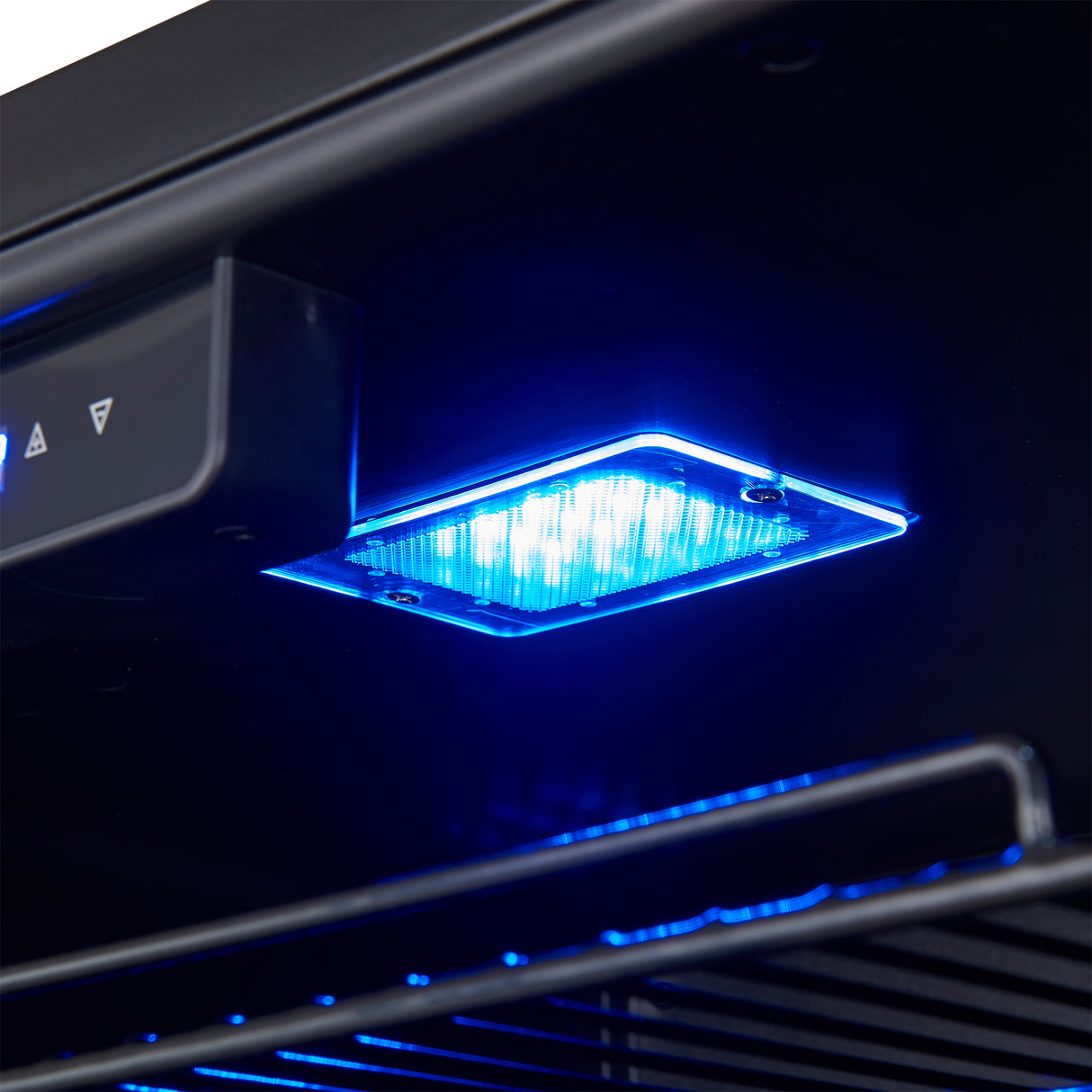 Wine-Cooler_FWCDR6665-24S_FWCDR6699-48S_V1_4_Inside-LED-Light_16-04-2025