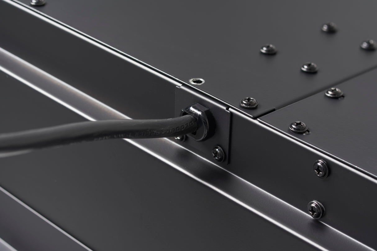 Evolve_Wiring Hole_300dpi